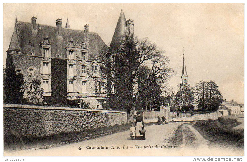 28 COURTALAIN - Vue Prise Du Calvaire - Courtalain