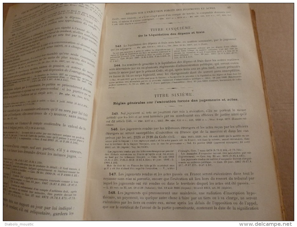 1913 : Codes et Lois (Codes et Traités)pour la FRANCE , L'ALGERIE , et les COLONIES ...dos cuir