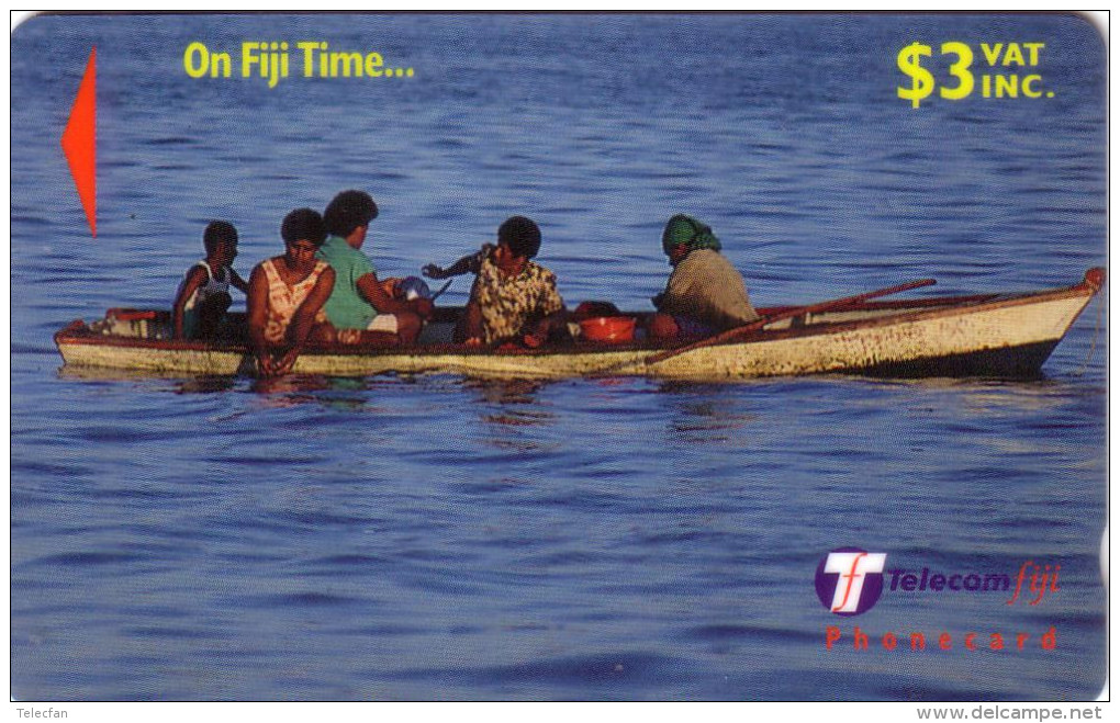 FIDJI WOMEN FISHING  3$ UT 1999 - Fiji