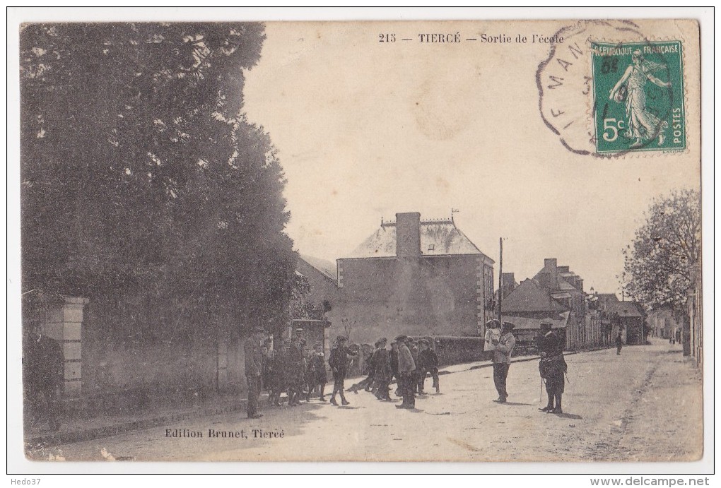 Sortie De L'Ecole - Tierce