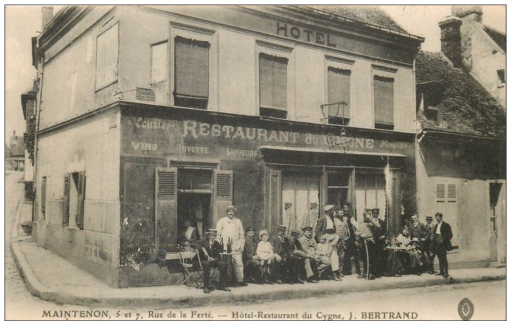 MAINTENON  Hotel Restaurant Du Cygne   J  BERTRAND - Maintenon