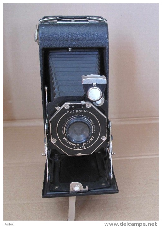 Appareil Photo  Kodak Brownie Pliant Six 16 - Fototoestellen