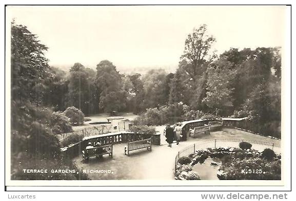 TERRACE GARDENS. RICHMOND - London Suburbs