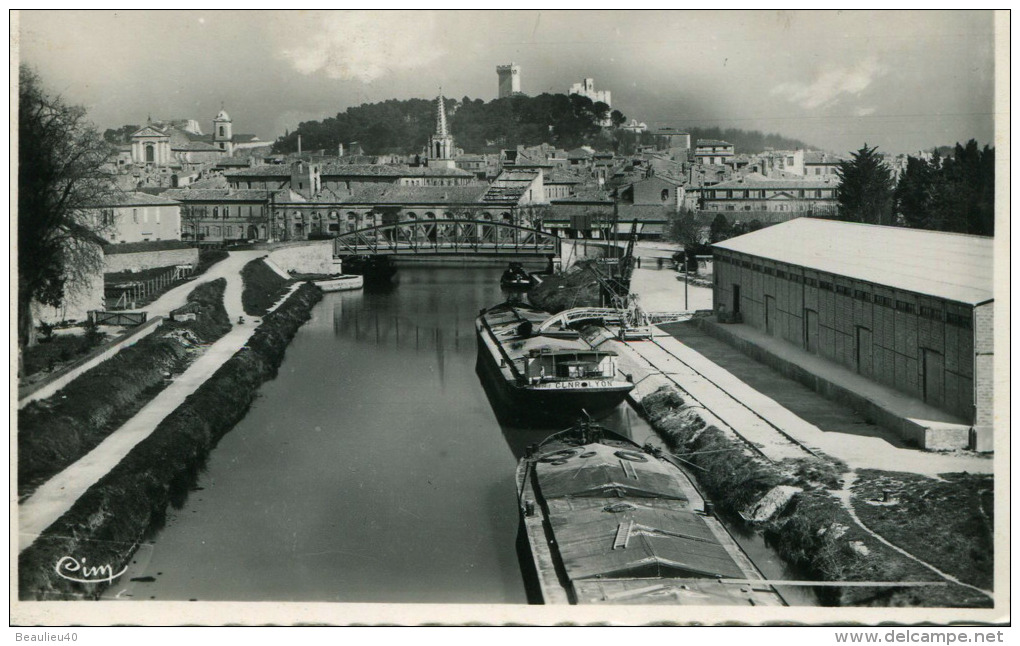 BEAUCAIRE - VUE GÉNÉRALE SUR LE PORT - Beaucaire