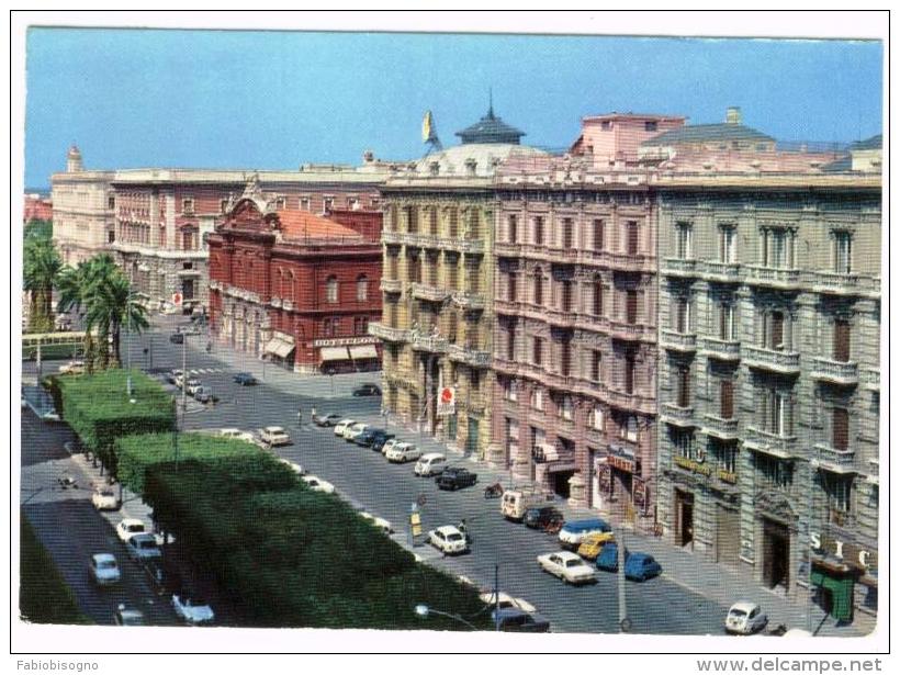 Bari * Fiera Del Levante * Servizi Distaccati 9.9.1972 - Sirac L.25  Su Cartolina (Bari Corso Cavour Con Hotel Oriente) - Bari