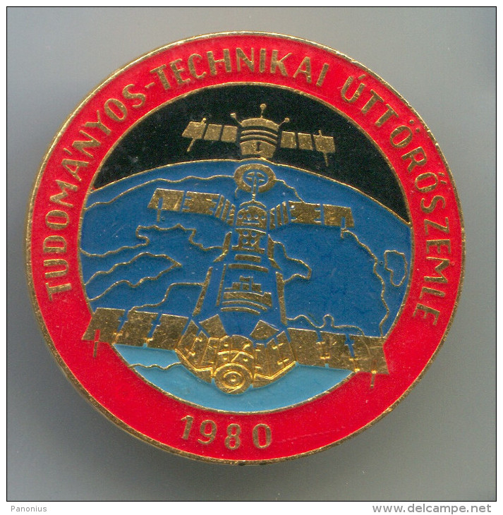 Space, Scientific Techniques - Hungary, Enamel Vintage Pin, Big Badge, 35 Mm - Space