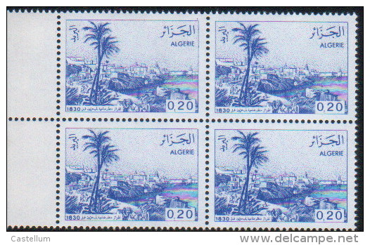 Algérie-bloc De Quatre Neuf  (Yv: 816) Vues D'Algérie - Algerien (1962-...)