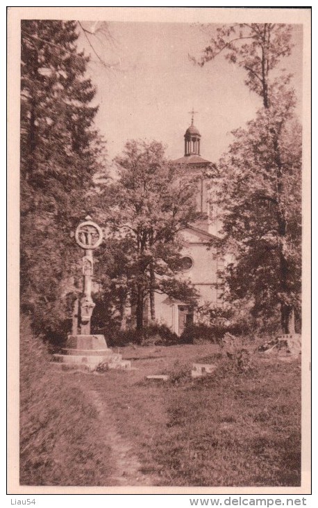 CHATENOIS L'Eglise Et La Vieille Croix - Chatenois