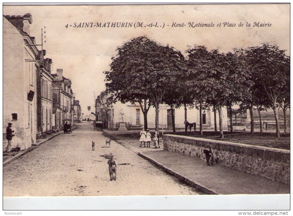 Saint-Mathurin.. Animée.. Place De La Mairie.. Route Nationale - Autres & Non Classés