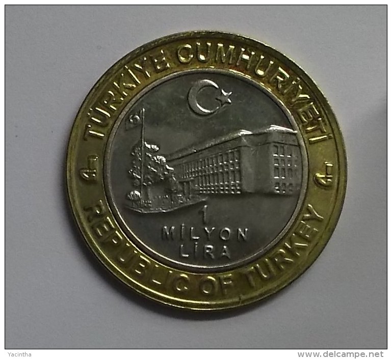 @Y@  Turkije  2004  Automatic Coin  RARE   Date 29/2   1 Miljoen Lira  (2838) - Turquie