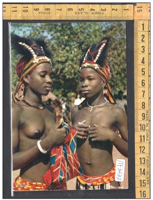 REPUBLIQUE DEMOCRATIQUE DU CONGO MAINTENANT DONNE RAGAZZE NUDE SENO NUDO COSTUMI - Altri & Non Classificati