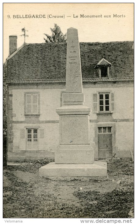 C3090 Cpa 23 Bellegarde  -   Le Monument Aux Morts - Bellegarde