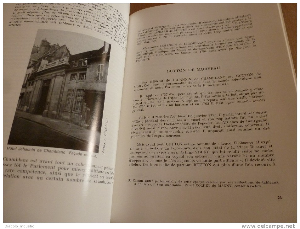 1983 dédicace manuscrite de Albert Colombet à Mme T. pour son livre  "LE PALAIS DE JUSTICE DE DIJON ANCIEN PARLEMENT "