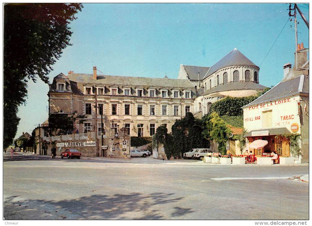 BEAUGENCY L'ABBAYE ET LE BUREAU DE TABAC - Beaugency