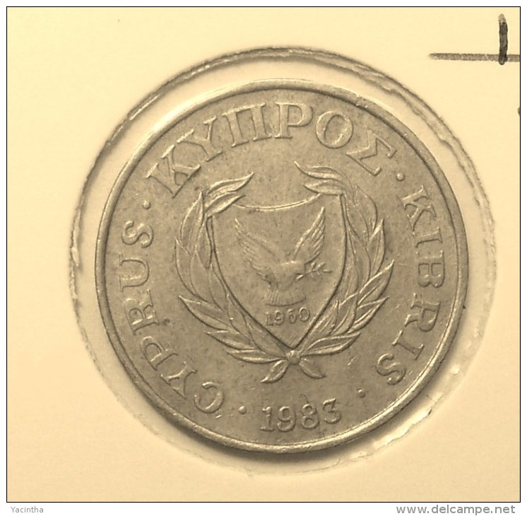 @Y@    Cyprus   5  Cent     1983      (2853) - Chypre