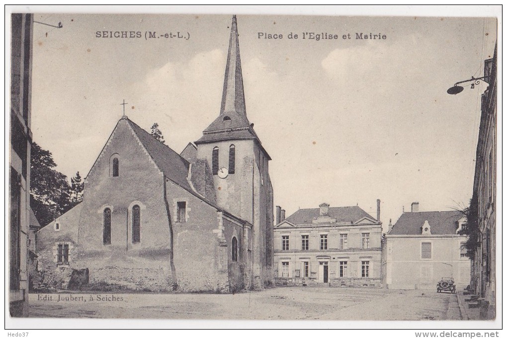 Place De L'Eglise - Seiches Sur Le Loir