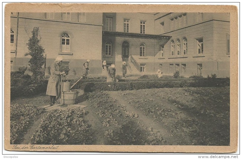 I2069 Schwäbisch Gmünd - Tochterinstitut St. Loreto - Bei Der Gartenarbeit / Non Viaggiata - Schwaebisch Gmünd