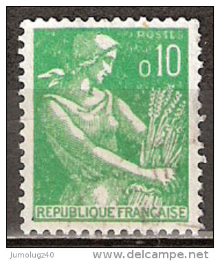 Timbre France Y&T N°1231 (10) Obl.  Moissonneuse.  10 C. Vert. Cote 0,15 € - 1957-1959 Moissonneuse