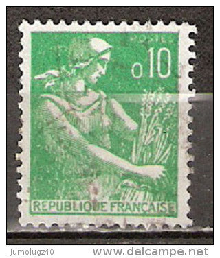 Timbre France Y&T N°1231 (12) Obl.  Moissonneuse.  10 C. Vert. Cote 0,15 € - 1957-1959 Moissonneuse