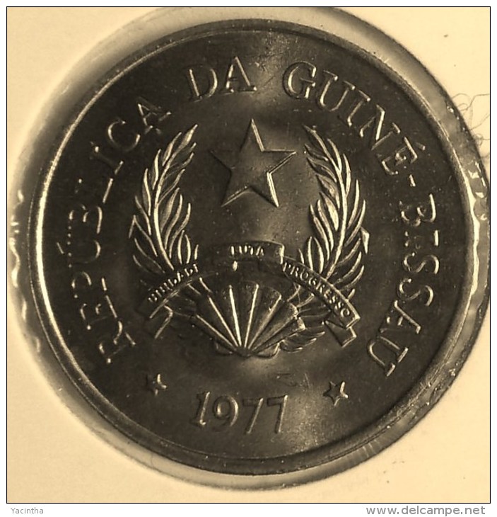 @Y@    Guinea Bissau  5 Pesos  1977   FAO   Unc   ( 2863 ) - Guinea-Bissau