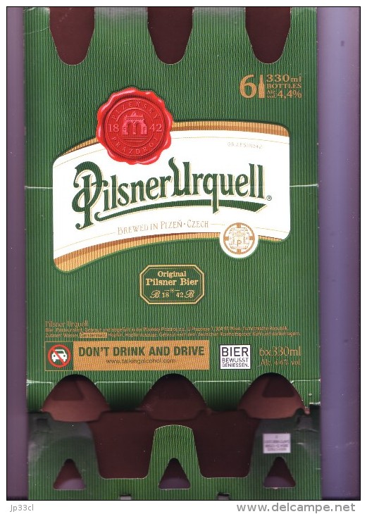 Carton D'emballage D'un Pack De 6 Bouteilles De Bière Pilsner Urquell Brewed In Pilzen Czech - Autres & Non Classés