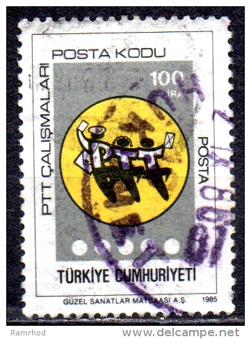 TURKEY 1985 Introduction Of Post Codes -  Postman & Couple Dancing  100l. - Black, Yellow And Grey  FU - Usados