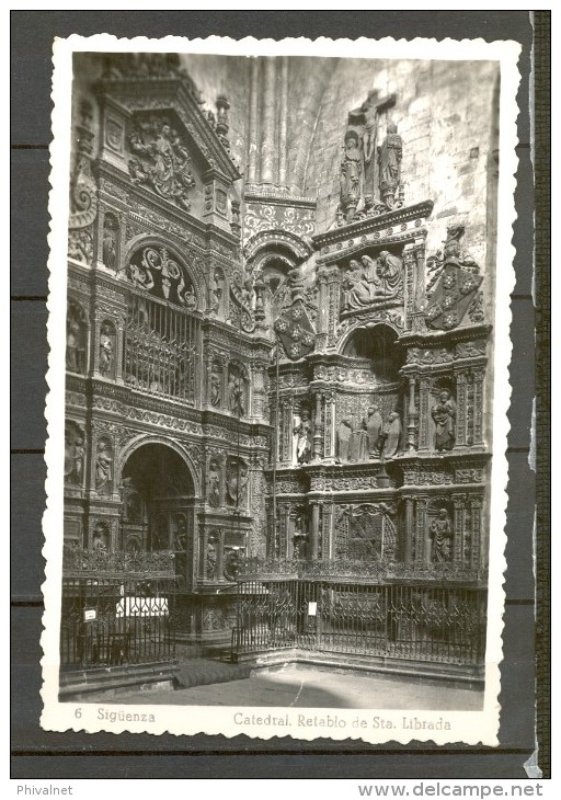 SIGÜENZA - GUADALAJARA, TARJETA POSTAL NO CIRCULADA, CATEDRAL, RETABLO DE SANTA LIBRADA - Guadalajara