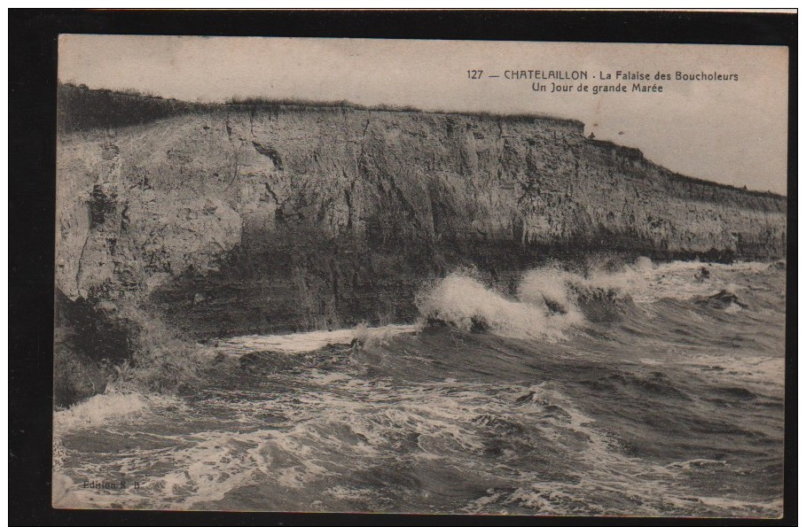 CHATELAILLON LA FALAISE DES BOUCHOLEURS UN JOUR DE GRANDE MAREE - Châtelaillon-Plage