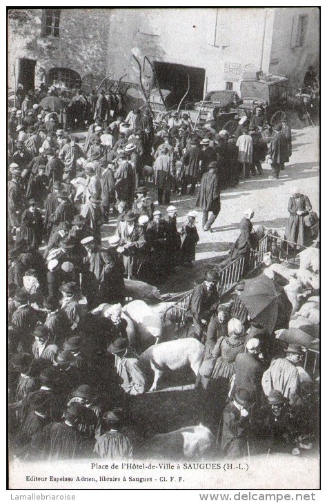 43, SAUGUES, PLACE DE L'HOTEL DE VILLE - Saugues