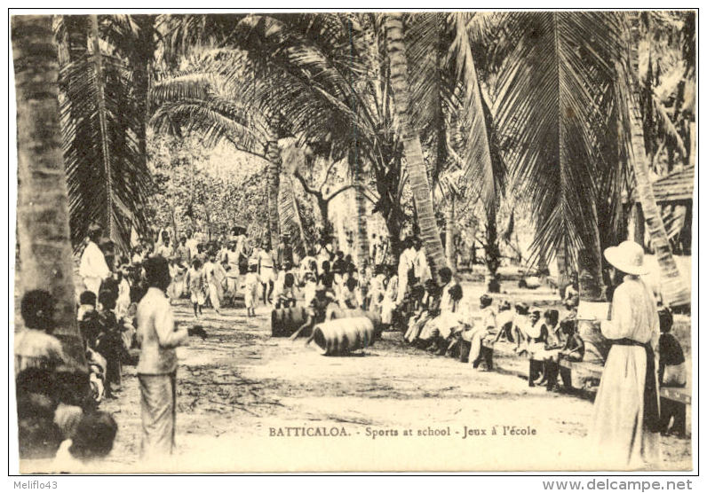 Sri Lanka - CPA A - Batticaloa - Jeux à L'école - Sri Lanka (Ceylon)