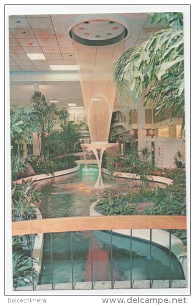 FLORIDA-PALM BEACH MALL - Palm Beach