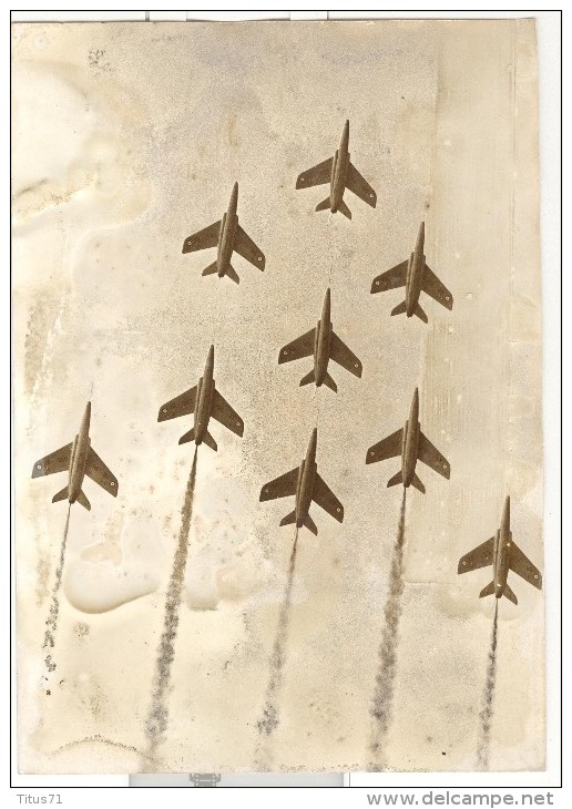 Photo Ancienne  "Salon Du Bourget - La Patrouille Anglaise Red Arrow En Formation" 1973 - Aviation