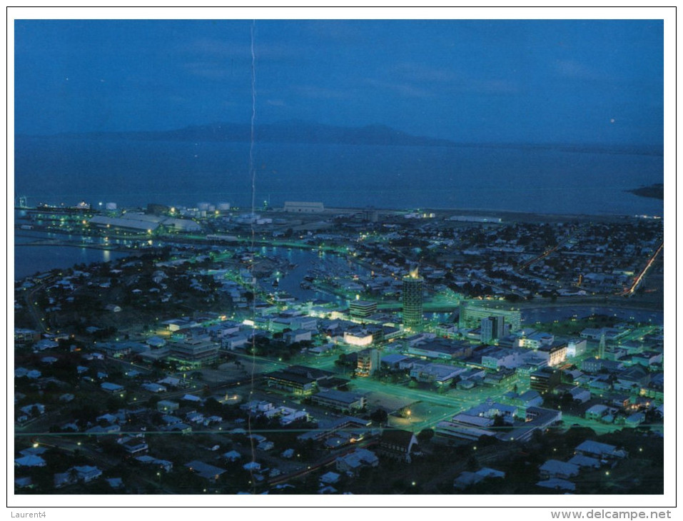 (765) Australia - QLD- Townsville At Night - Townsville