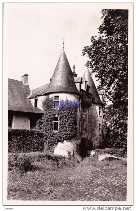 CPSM 9X14 De VIVONNE  (86) -  Château  De SERCIGNY - Les Tours Et L' Entrée  édit LACOMBE - Vivonne