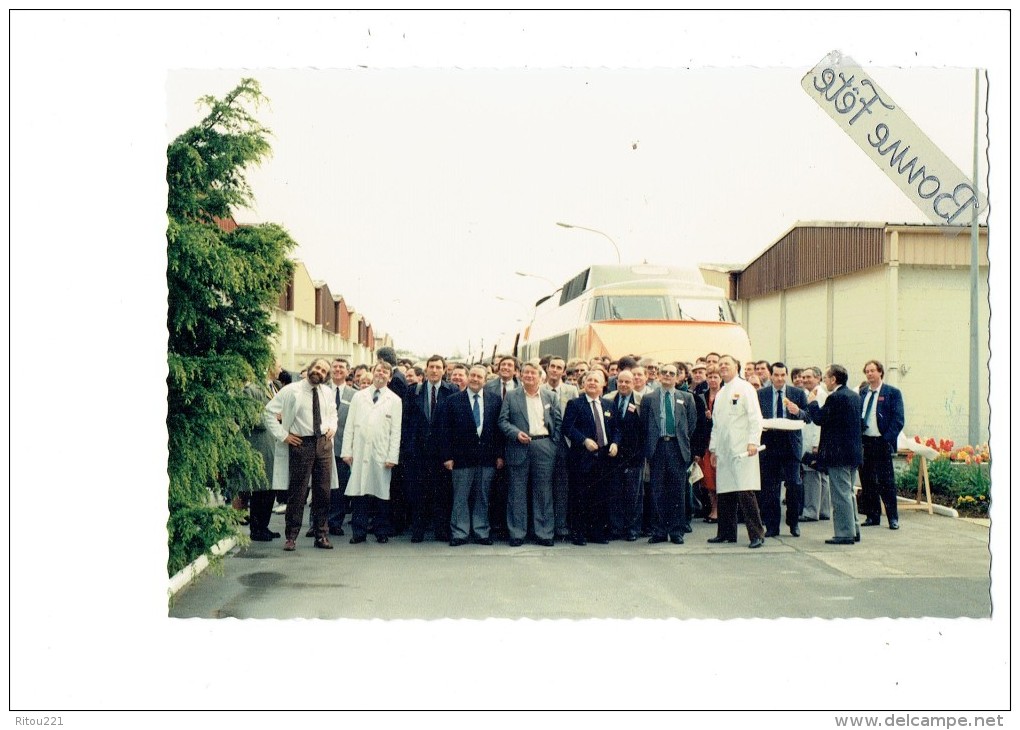 21 - GENLIS - Côte D´Or -  Visite Des Clients De Normandie Entreprise De Peinture à La Seigneurie 1998 - Train T.G.V. - Vrachtwagens En LGV