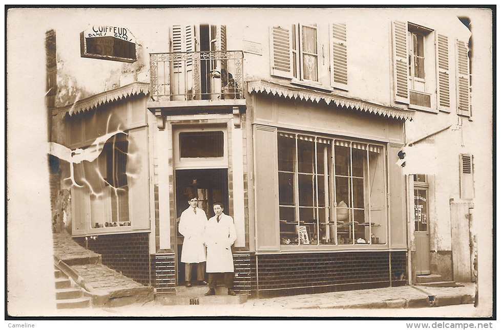 28 . EPERNON . Rue Drouet Angle De La St Pierre - Coiffeur - Carte Photo - Epernon