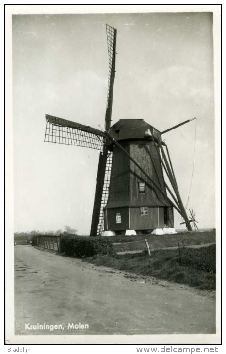 KRUININGEN - Reimerswaal (Zeeland) - Molen/moulin - De Oude Molen In 1935 Als Grondzeiler Voor De Verplaatsing - Kruiningen