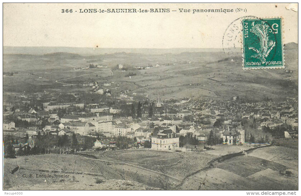 39 LONS LE SAUNIER  Vue Panoramique   2 Scans - Lons Le Saunier