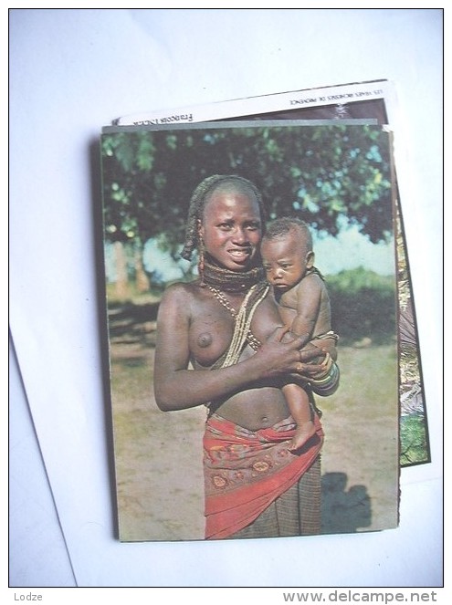 Africa Angola Woman Half Naked With Child - Angola