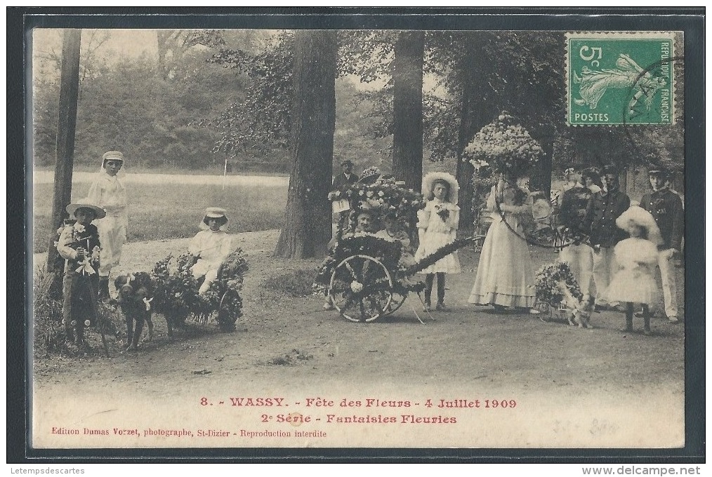 - CPA 52 - Wassy, Fête Des Fleurs - Fantaisies Fleuries Et Attelages De Chiens - 4 Juillet 1909 - Autres & Non Classés