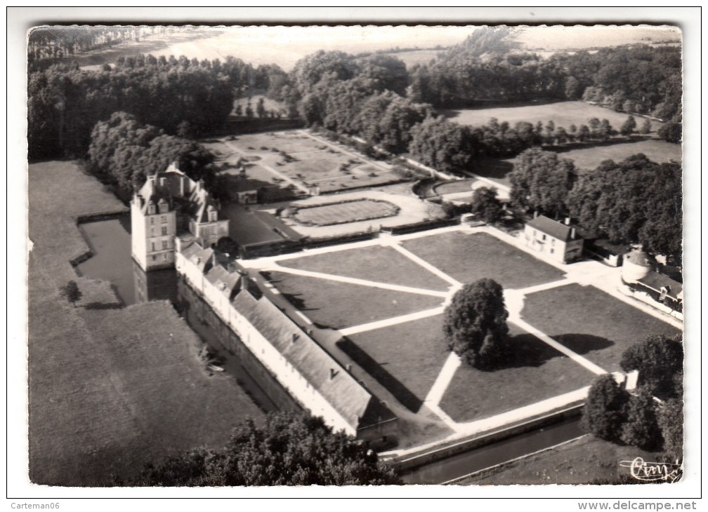 37 - Cléré Des Pins - Château De Champchevrier - Vue Aérienne - Editeur: Combier - Cléré-les-Pins