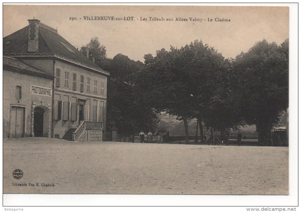 47  VILLENEUVE - Sur - LOT  -  Les Tilleuls Aux Allées Valmy - Le Cinéma - Villeneuve Sur Lot