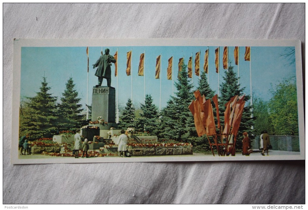 Russia. Rostov-na-Donu. Lenin Monument .  1970s Postcard - Monumenti