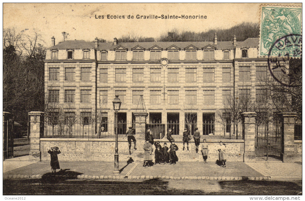 76 Le Havre. Graville Sainte Honorine. Les Ecoles - Graville