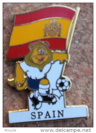 MASCOTTE EURO 1996 FOOTBALL ENGLAND - DRAPEAU ESPAGNE - SPAIN FLAG - LION -    (12) - Football