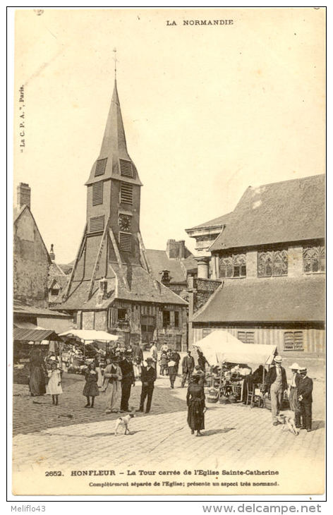 14/ CPA A 1900 - Honfleur - La Tour Carrée (trés Animée) - Honfleur
