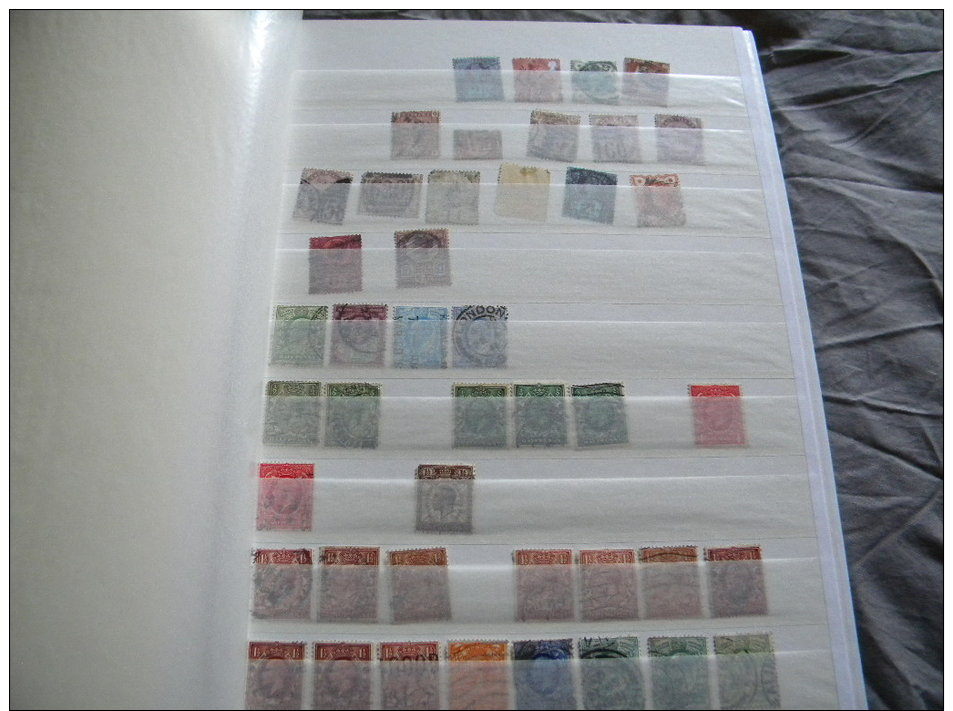 GROS LOT EN ALBUM TIMBRES NEUFS** ET OBLI. GRANDE-BRETAGNE ECOSSE JERSEY / PAYS-BAS HOLLAND CARNET BLOC DONT CLASSIQUES - Collections (en Albums)