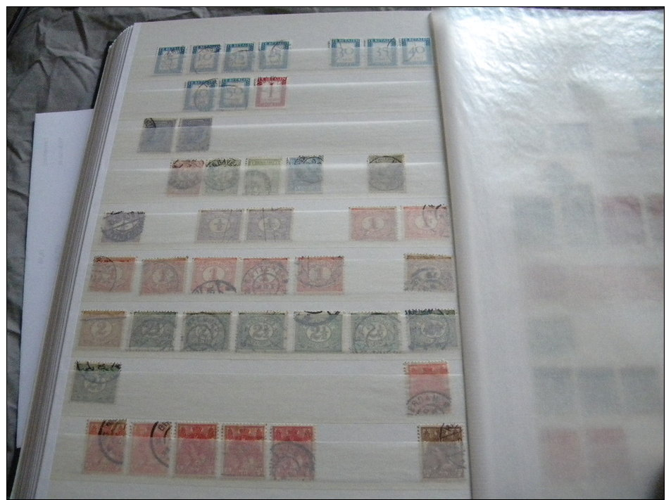 GROS LOT EN ALBUM TIMBRES NEUFS** ET OBLI. GRANDE-BRETAGNE ECOSSE JERSEY / PAYS-BAS HOLLAND CARNET BLOC DONT CLASSIQUES - Collections (with Albums)