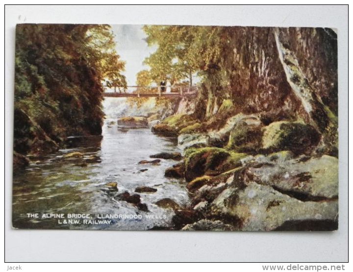 Llandrindoo  Wells    Old Postcard - Radnorshire