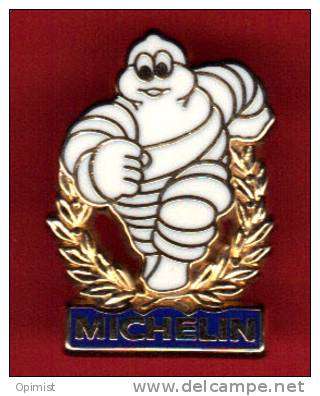 21909-pin´s Michelin Bibendum.signé Arthus Bertrand - Arthus Bertrand